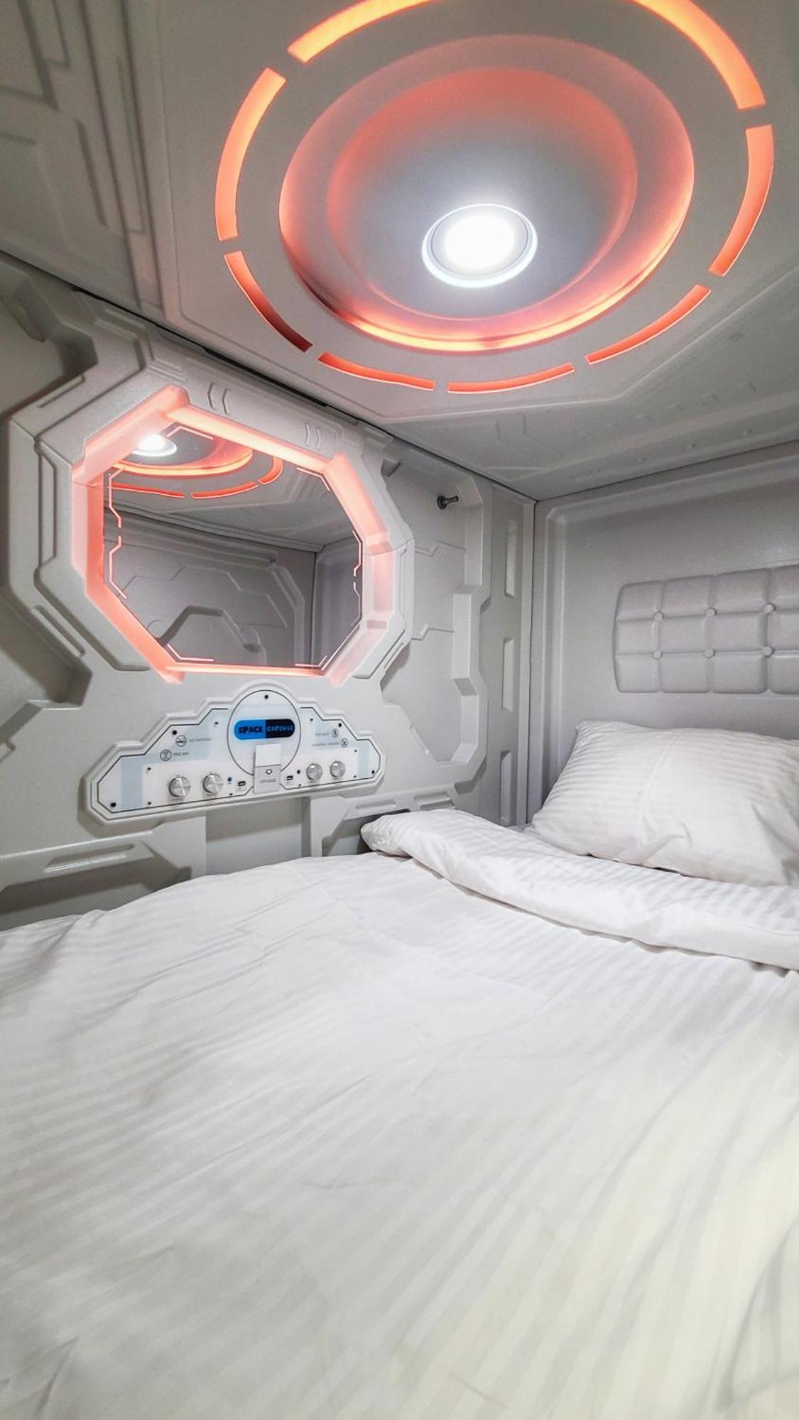 Capsula Hotel エレバン エクステリア 写真
