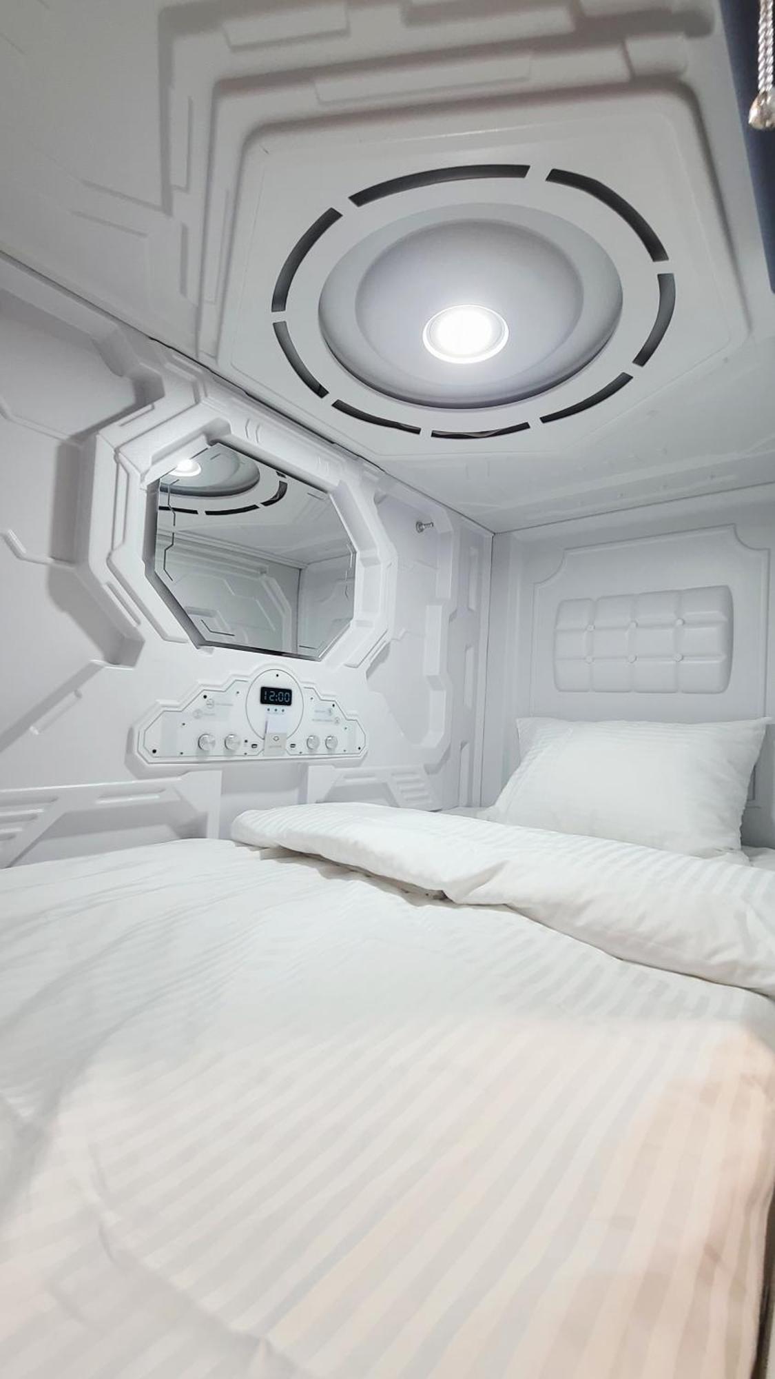 Capsula Hotel エレバン エクステリア 写真