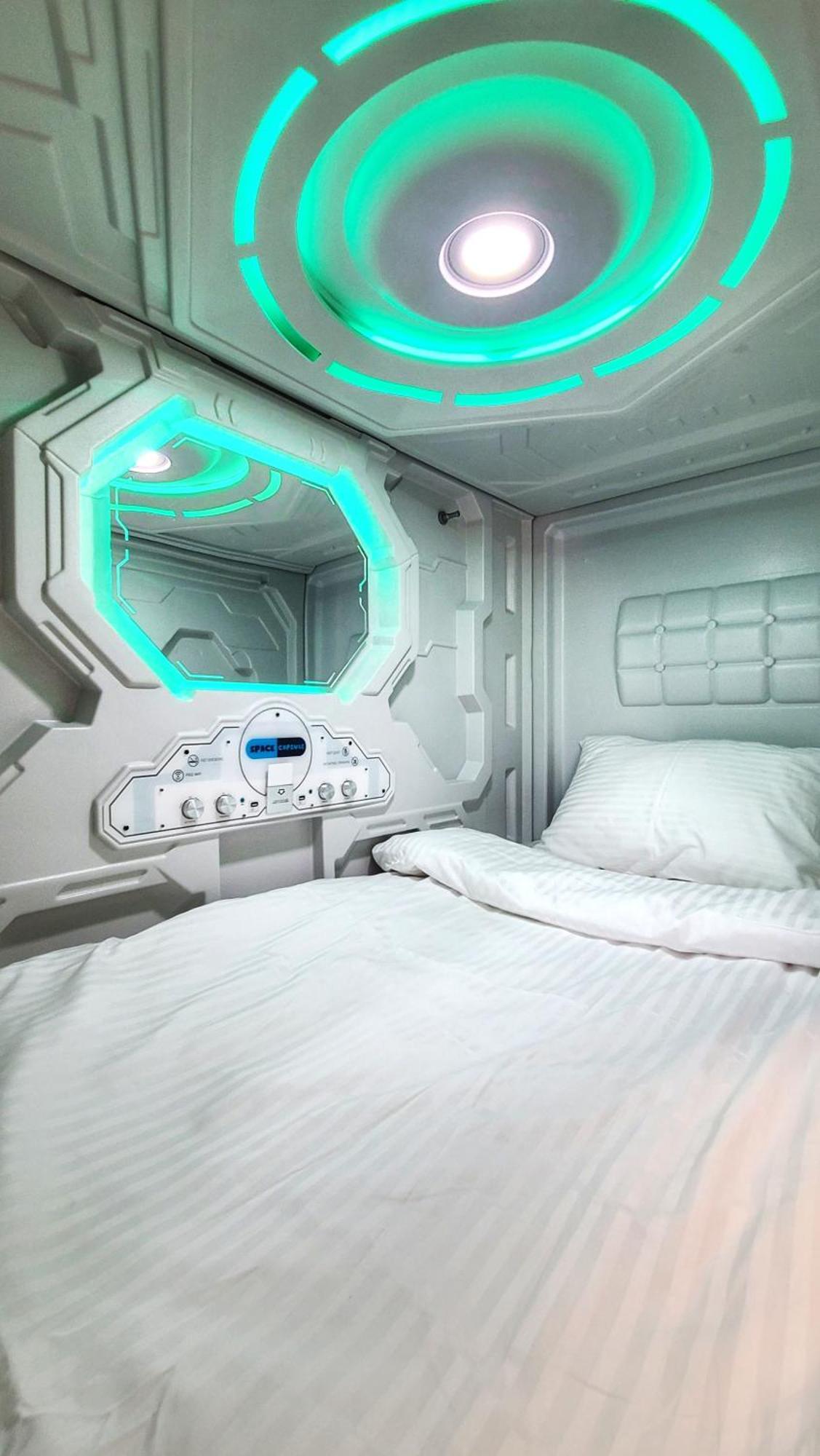 Capsula Hotel エレバン エクステリア 写真
